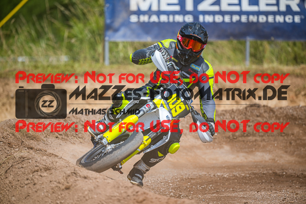 MaZZes_FotoMatrix_220619_1904 | S2