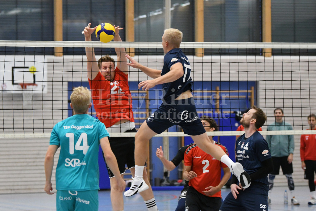TSV 1861 Deggendorf : MTV München II | voller Einsatz Julian Kindermann  (TSV Deggendorf Volleyball  #17) - Realisiert mit Pictrs.com