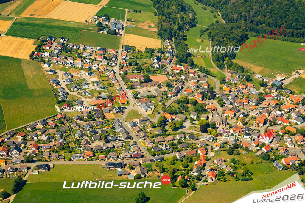 Die Luftaufnahme Giershagen - Marsberg wurde 2022 vom Flugzeug aus (keine Drohne) erstellt. Hohe Auflösung -für große Poster und Wandbilder geeignet - Garantiert!