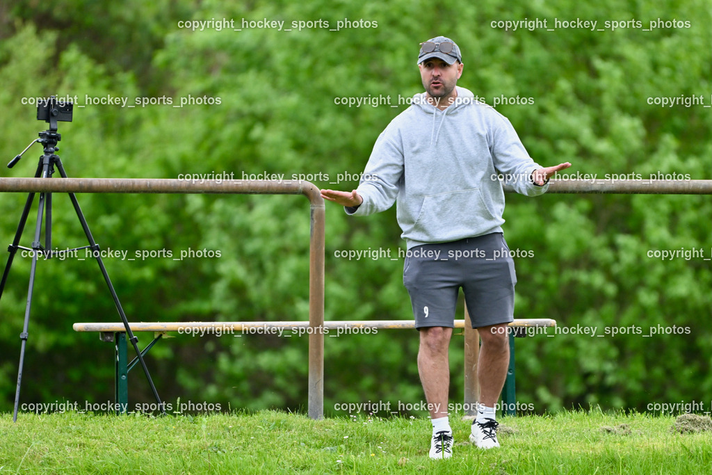 FC Faakersee vs. URC Thal Assling | Headcoach Thal Assling Denis Kerrniqi, FC Faakersee vs. URC Thal Assling, FC Faakersee vs. URC Thal Assling am 04.05.2025 in Finkenstein (Sportplatz Finkenstein), Austria, (Photo by Bernd Stefan)