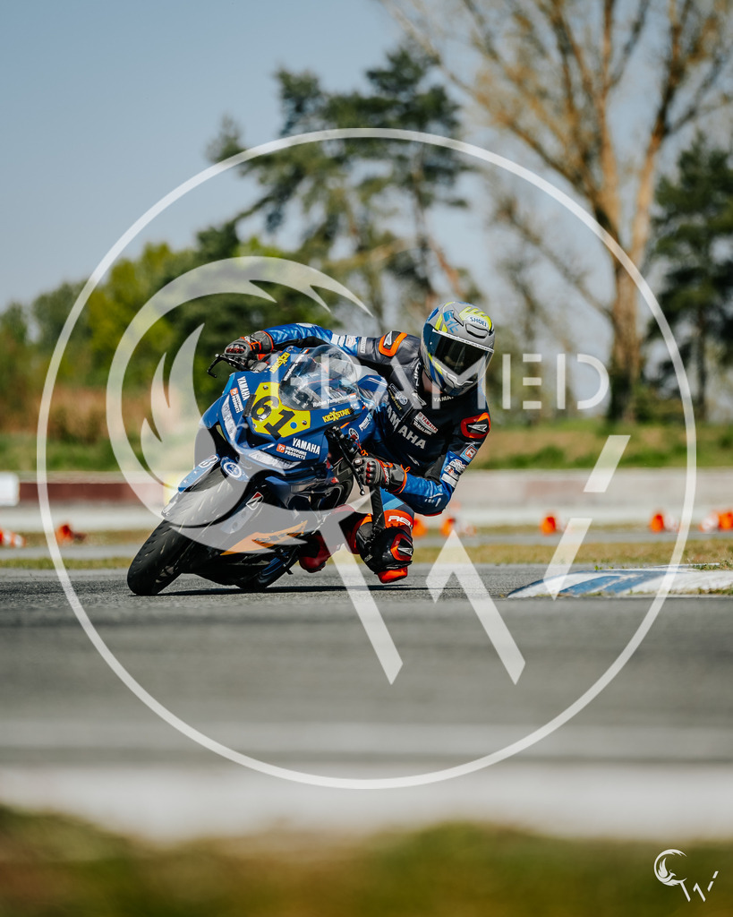 61-9 | cw-framed