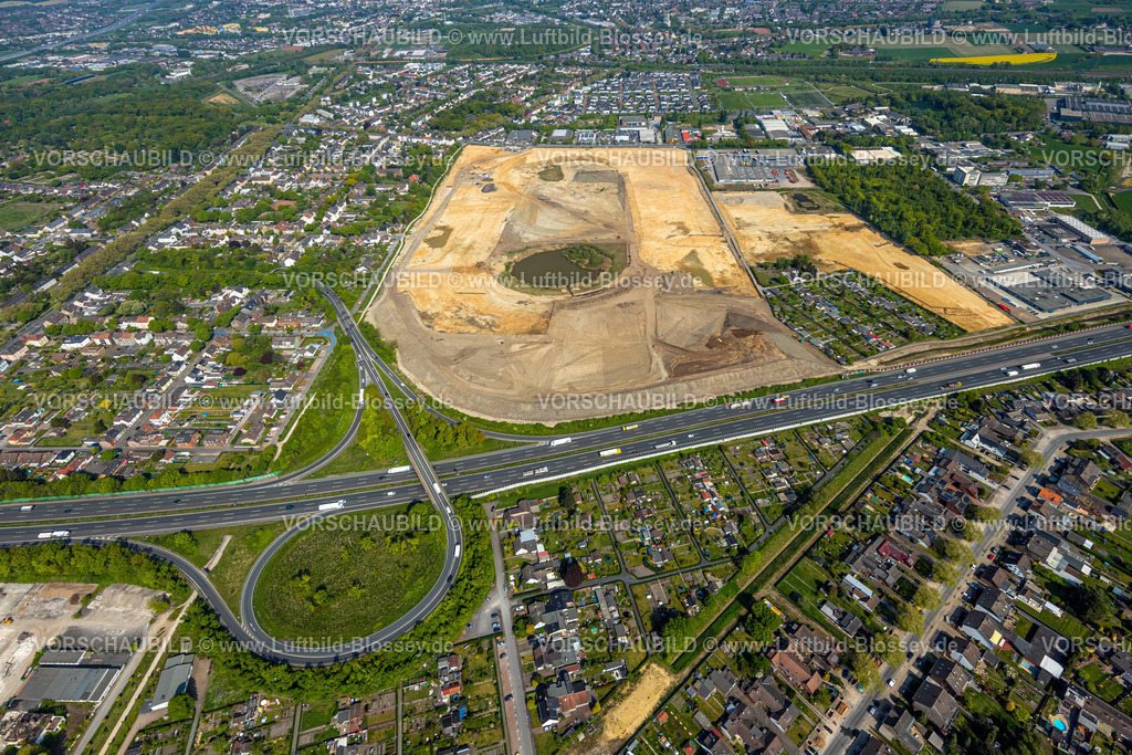 Recklinghausen220500976-2 | Luftbild der ehemaligen Trabrennbahn Recklinghausen, an der Autobahn A2, mit nördlicher Tangente der Blitzkuhlenstraße,  König-Ludwig, Recklinghausen, Ruhrgebiet, Nordrhein-Westfalen, Deutschland