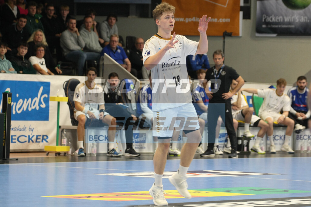 Eintracht Hagen - Dormagen | Finn Schroven - © Sportfoto-Sale (MK) - Realisiert mit Pictrs.com