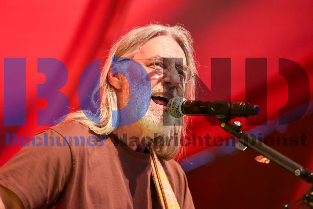 SES_BTFEUE20250704-19 | bond - Realisiert mit Pictrs.com