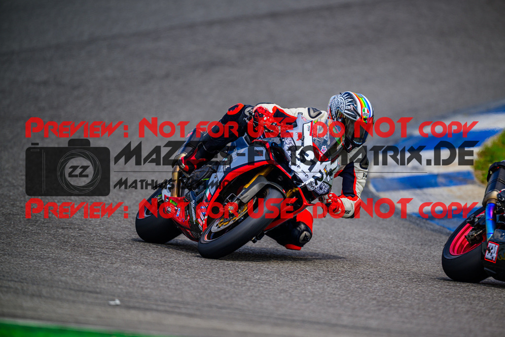 MaZZes_Fotomatrix_20250609_6007705_5827-2 | WEISS