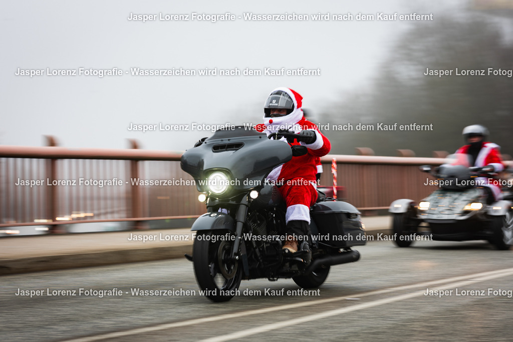 X-Mas Ride I Kiel I 2025 | Jasper Lorenz Fotografie - Realisiert mit Pictrs.com