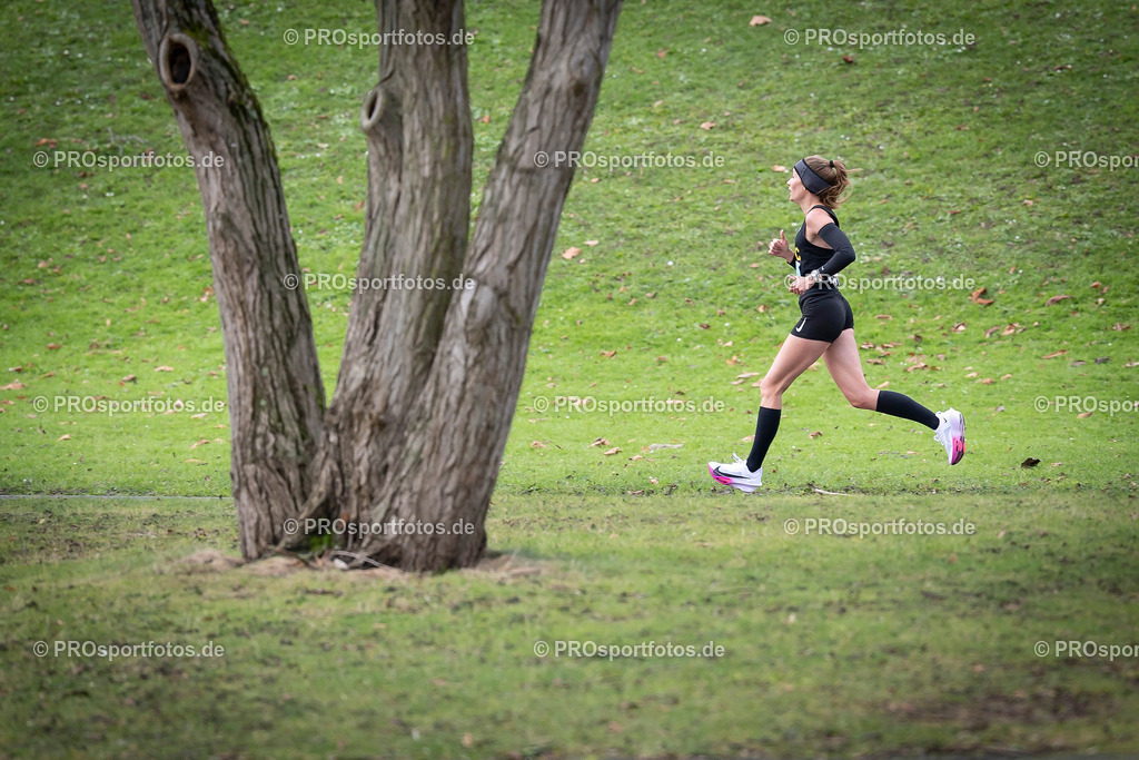 Bonner Nikolauslauf in Bonn, 08.12.2024 | Impressionen vom Bonner Nikolauslauf am 08.12.2024 in Bonn (Freizeitpark Rheinaue). Foto: BEAUTIFUL SPORTS/Axel Kohring
