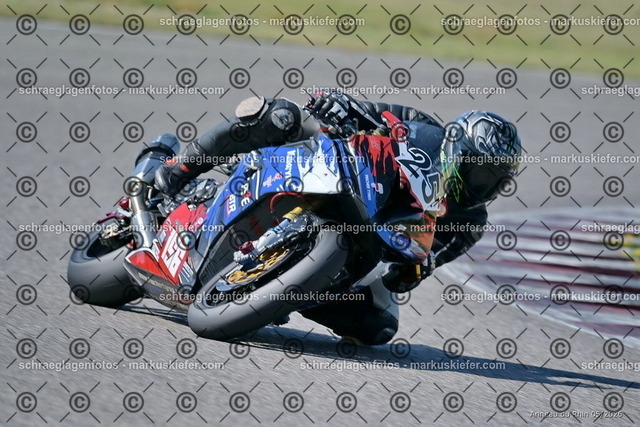 26BT02-0328 | markuskiefer.com - Realisiert mit Pictrs.com