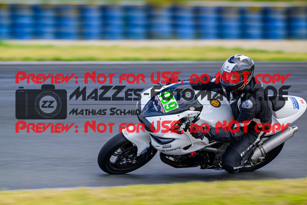 MaZZes_FotoMatrix_240724_6007705_0460 | GRUEN