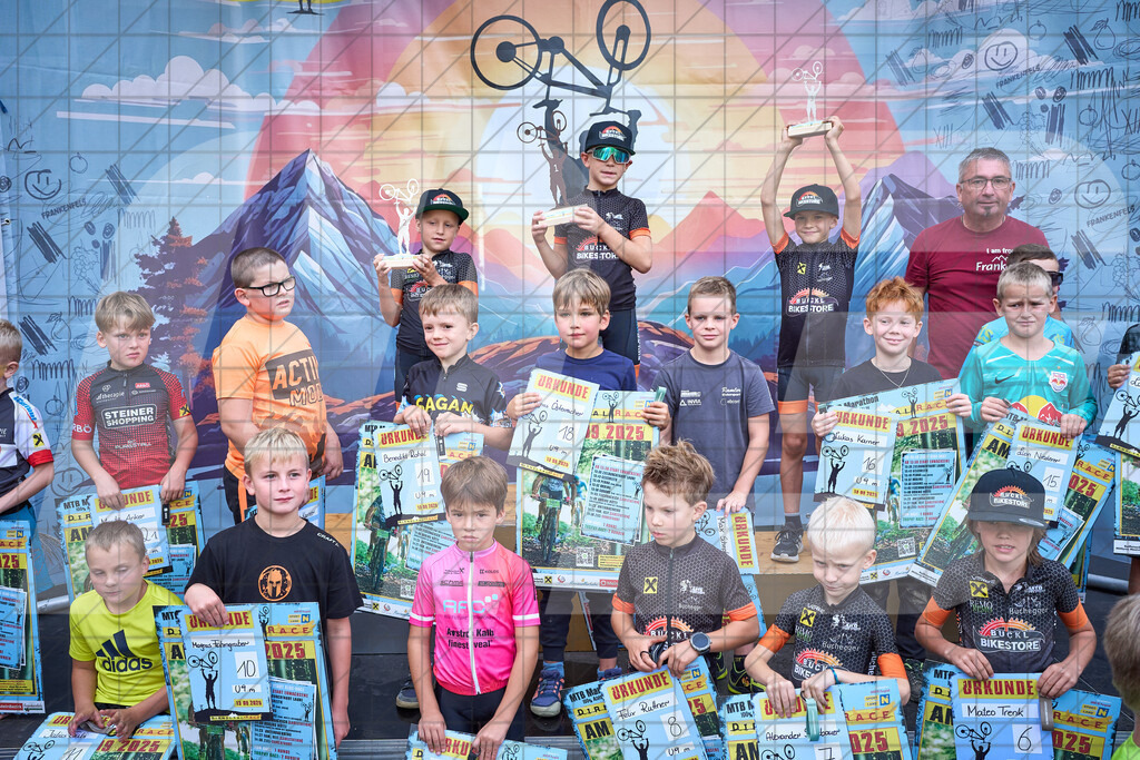 Betriebszentrum Laubenbachmühle, Frankenfels, Österreich - 13. September 2025: Dirndltal Race - Kids Race - SiegerehrungFotograf: Martin Bihounek / martinbihounek.com | 13. September 2025 Betriebszentrum Laubenbachmühle, Frankenfels, Österreich : Dirndltal Race - Kids Race - Siegerehrung •••••Photo by: Martin Bihounek / martinbihounek.comInsta: @martinbihounekcom