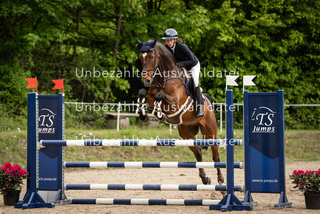 Bad_Meinberg_07045 | saradresslerfotografie - Realisiert mit Pictrs.com