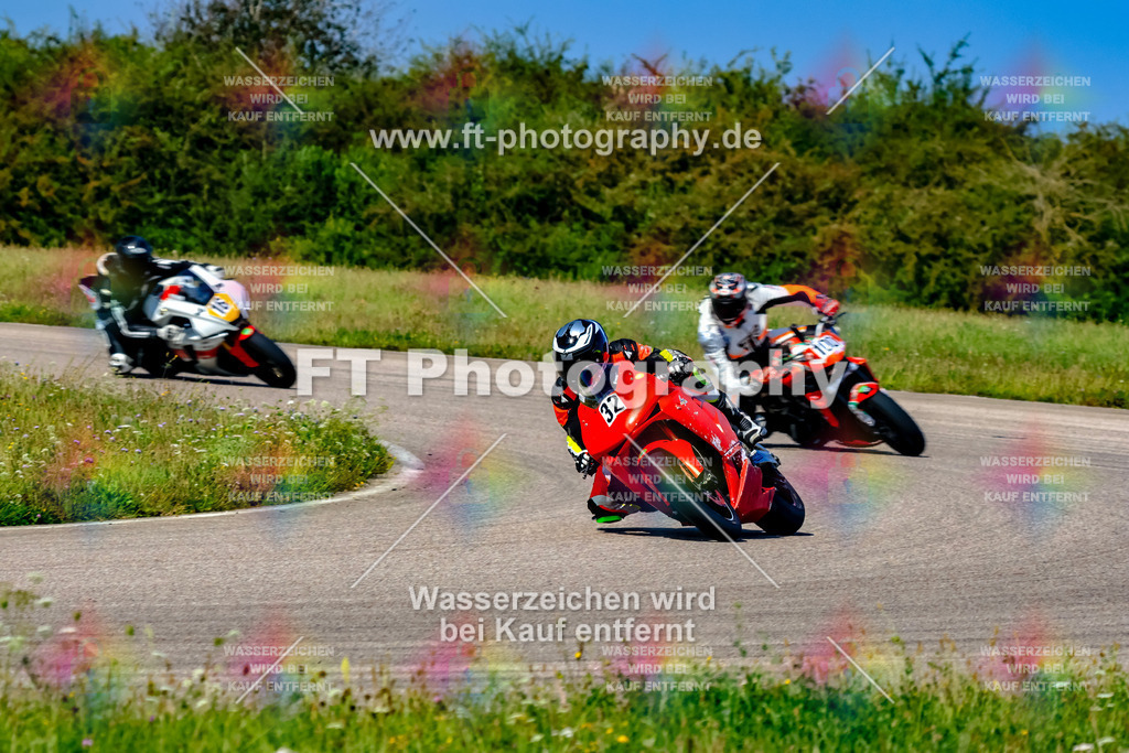 032-3640 | Hier findet Ihr Bilder von Touristenfahrten auf der Nürburgring Nordschleife oder von anderen Veranstaltungen die ich besucht habe. Viel Spass beim Durch Schauen 