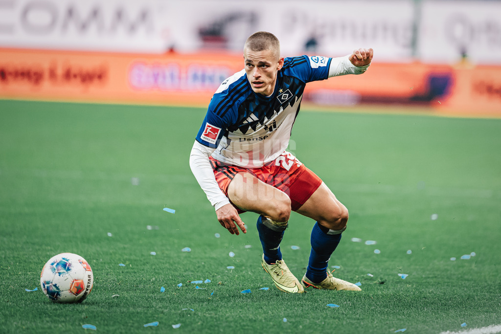 Fußball | Männer | Saison 2025/2026 | 1. Fußball-Bundesliga | 8. Spieltag | Hamburger SV vs. VfL Wolfsburg | 25.10.2025 | Miro Muheim (#28, HSV)