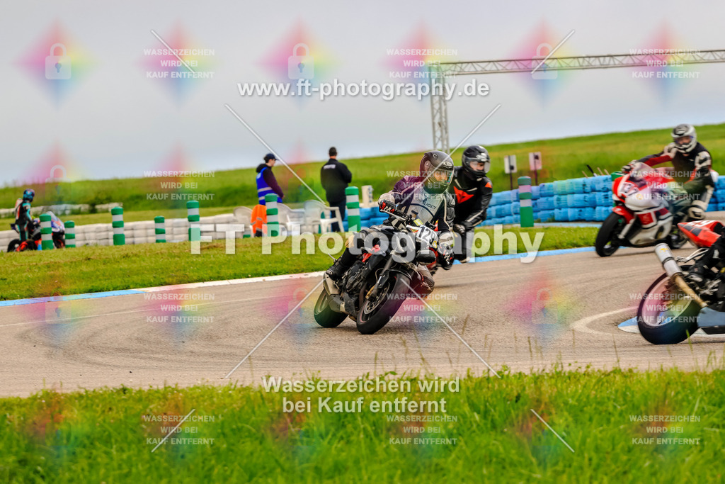 MotoTeam-8042 | Hier findet Ihr Bilder von Touristenfahrten auf der Nürburgring Nordschleife oder von anderen Veranstaltungen die ich besucht habe. Viel Spass beim Durch Schauen 