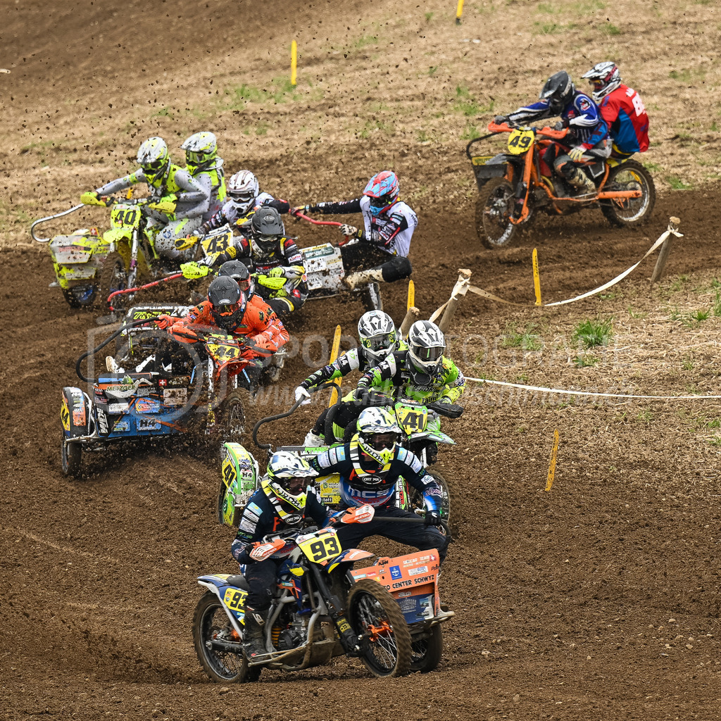 Motocross Schlatt bei Winterthur - 30. April 2023 | #93 Heinzer Marco / Betschart Ruedi aus Illgau (CH), #41 Hofmann Fabian / Strauss Marius aus Elgg (CH) auf VMC Zabel, #44 Suter Simon / Schlienger Joel aus Zeiningen (CH) auf VMC KTM, #43 Gloor Ronny / Lenherr Andreas aus Menziken (CH) auf KTM, #40 Schlienger Dominik / Intlekofer Daniel aus Wegenstetten (CH) auf WSP Yamaha und #49 Krieg Martin / Kaelin Bruno aus Neukirch Egnach (CH) auf Neuteerbit 612 in der Kategorie Seitenwagen am Motocross Schlatt bei Winterthur, 30. April 2023. 
Instagram: @mx_schlatt | @mc_wila | @sam_schweiz
Bild: Sportfotografie Markus Aeschimann | www.markus-aeschimann.ch - Realisiert mit Pictrs.com