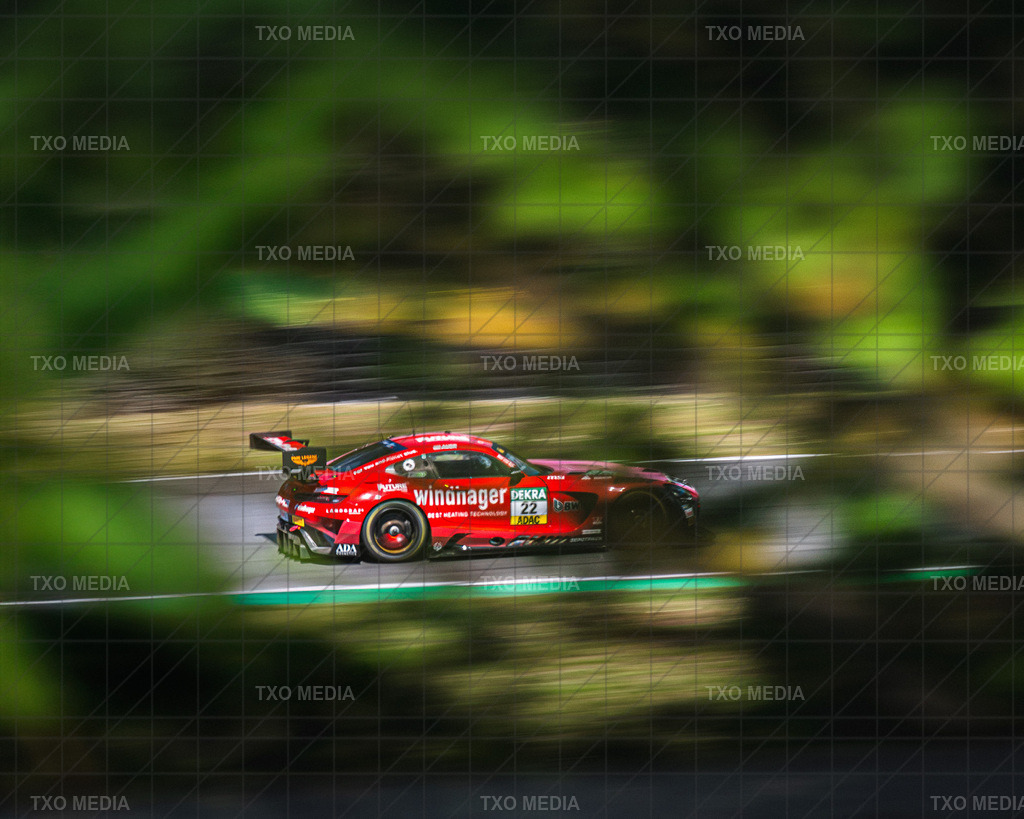 TXM07168-Bearbeitet | Exklusive Motorsport-Fotografie aus Leipzig von TXO Media – für Rennfahrer, Teams & Sponsoren. Sausemuth liefert starke Bilder, die Emotion zeigen. Jetzt buchen & glänzen! - Realisiert mit Pictrs.com
