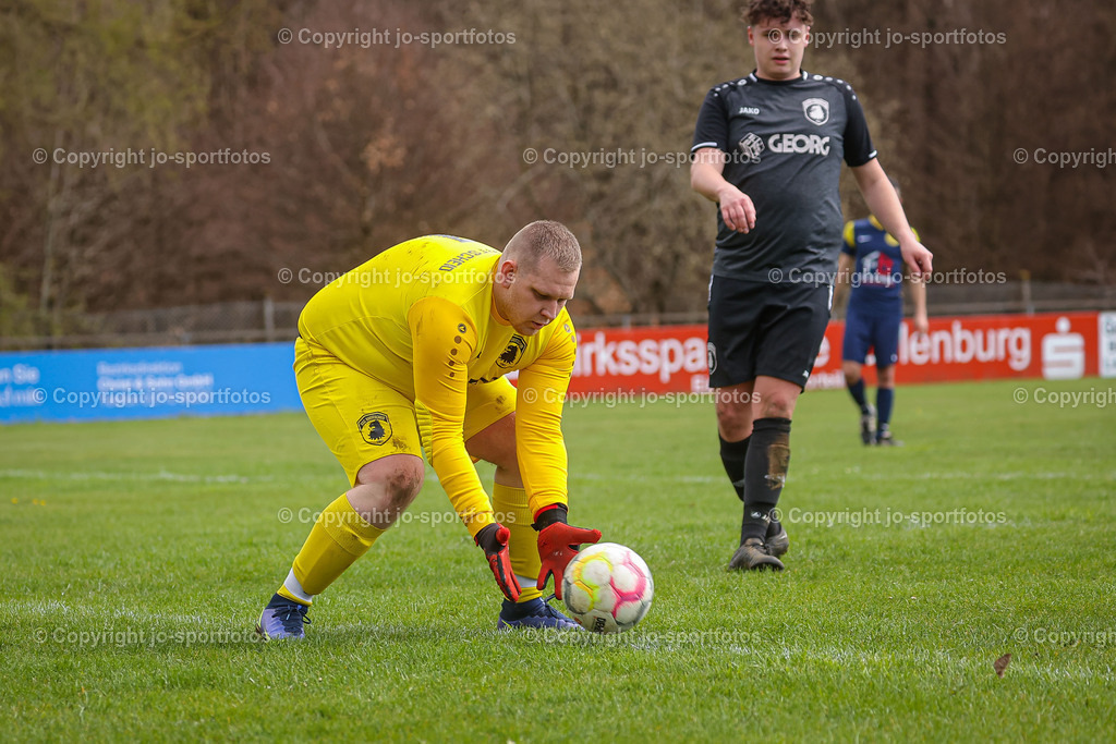 BQ3I3272 | 23.04.2023; Kreisliga C Dillenburg; Rasenplatz Hirzenhain; SSV Hirzenhain - SSG Breitscheid II; Ergebnis: 5:0 (3:0)