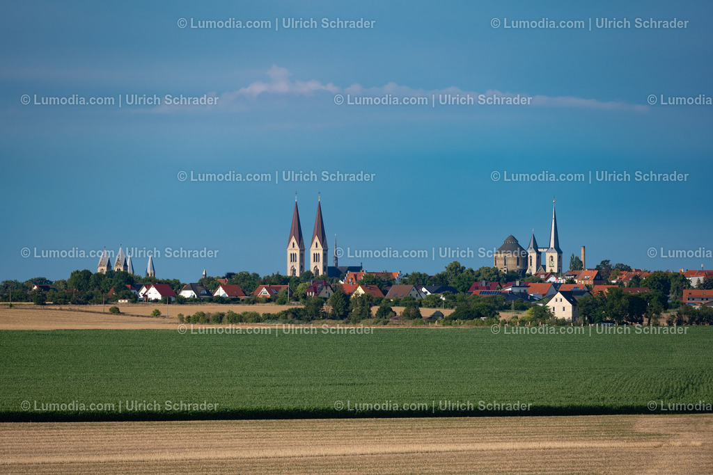 10049-12964 - Halberstadt - Blick vom Westen | Stockfoto und Bilderpool mit Bildmaterial aus Deutschland, dem Harz, Halberstadt, Quedlinburg, Wernigerode und weltweit. Qualitativ hochwertige und professionelle Fotos anschauen und kaufen. - Realisiert mit Pictrs.com