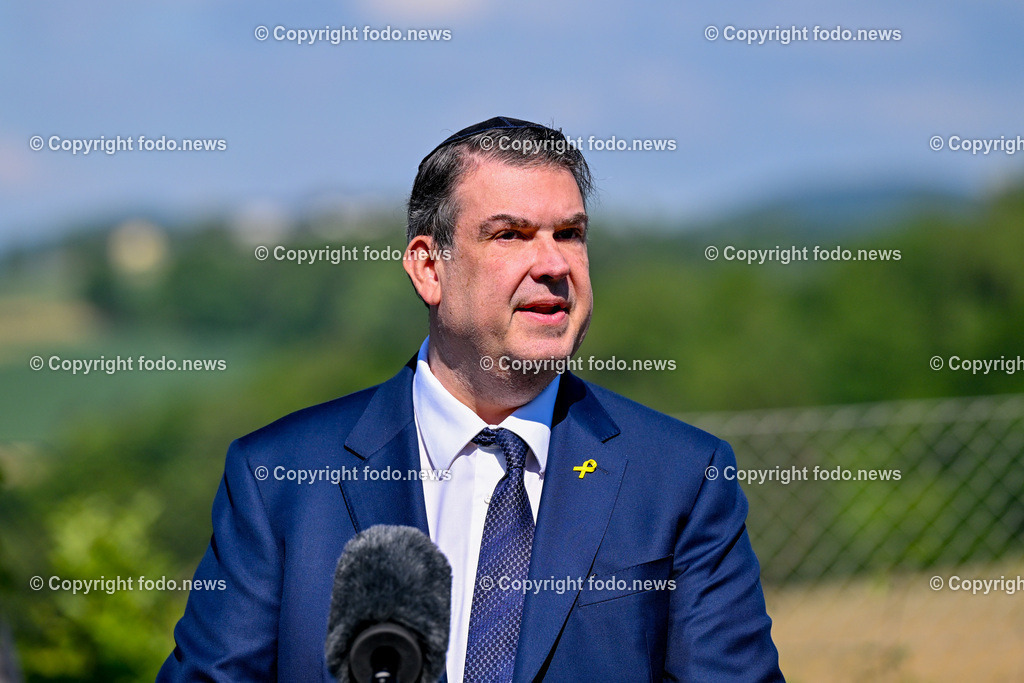 Internationale Gedenk- und Befreiungsfeier Gedenkstaette Mauthausen 2025_ 11.05.2025-105 | 11.05.2025, Mauthausen, AUT, Internationale Gedenk- und Befreiungsfeier Gedenkstaette Mauthausen 2025, 80 Jahre Befreiung KZ Mauthausen im Bild Oskar Deutsch (Israelitische Kultusgemeinde Oesterreichs)