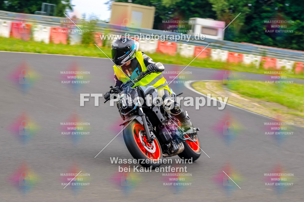 VBK-7646 | Hier findet Ihr Bilder von Touristenfahrten auf der Nürburgring Nordschleife oder von anderen Veranstaltungen die ich besucht habe. Viel Spass beim Durch Schauen 