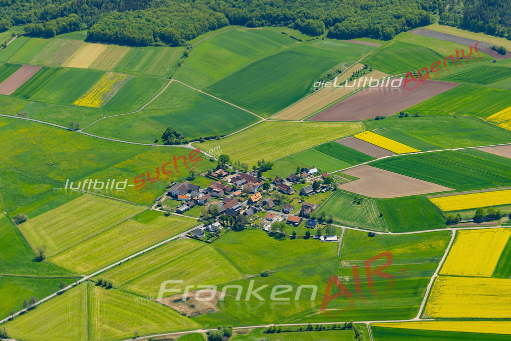 Aktuelles Luftbild von Rudelsdorf Bad Rodach - Die Luftaufnahme wurde 2022 mittels UL-Flugzeug erstellt ( keine Drohne ) - hochauflösende Kamera-Systeme von  Canon -Beste Qualität - Für grossformatige Ausdrucke geeignet. Die Geschenkidee !