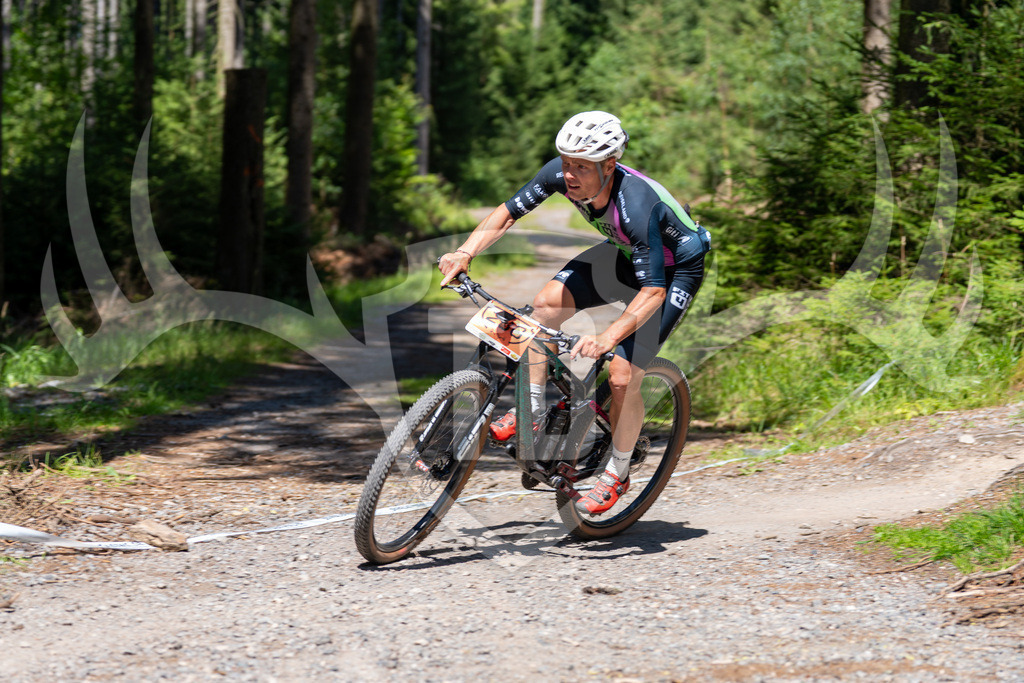 _DSC5075 | Fotogalerie der Treibjagd im Dunkelwald - Dein MTB Etappenrennen im Erzgebirge - Realisiert mit Pictrs.com