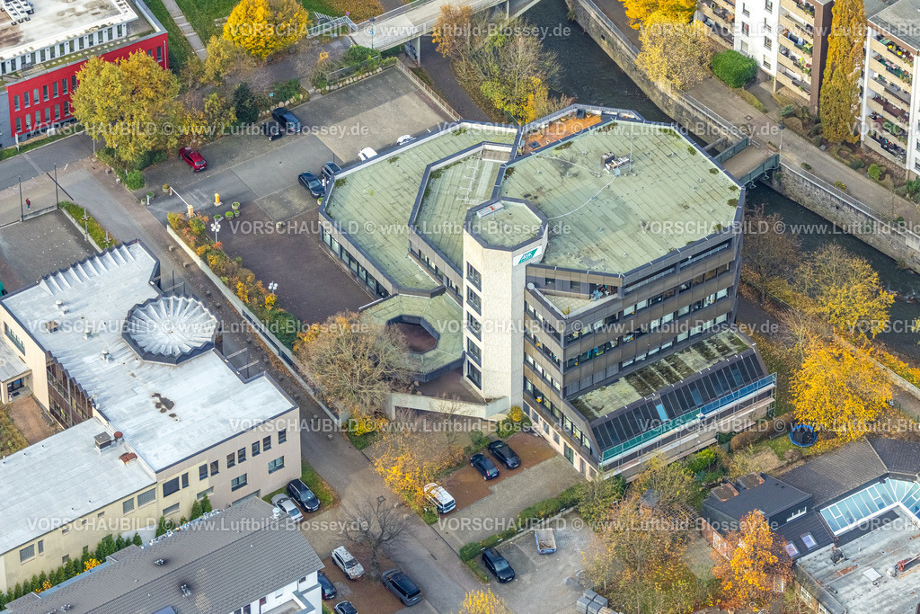 Hagen251102590 | Luftbild, AOK Sitz  Am Widey, herbstliche Bäume, Mittelstadt, Hagen, Ruhrgebiet, Nordrhein-Westfalen, Deutschland