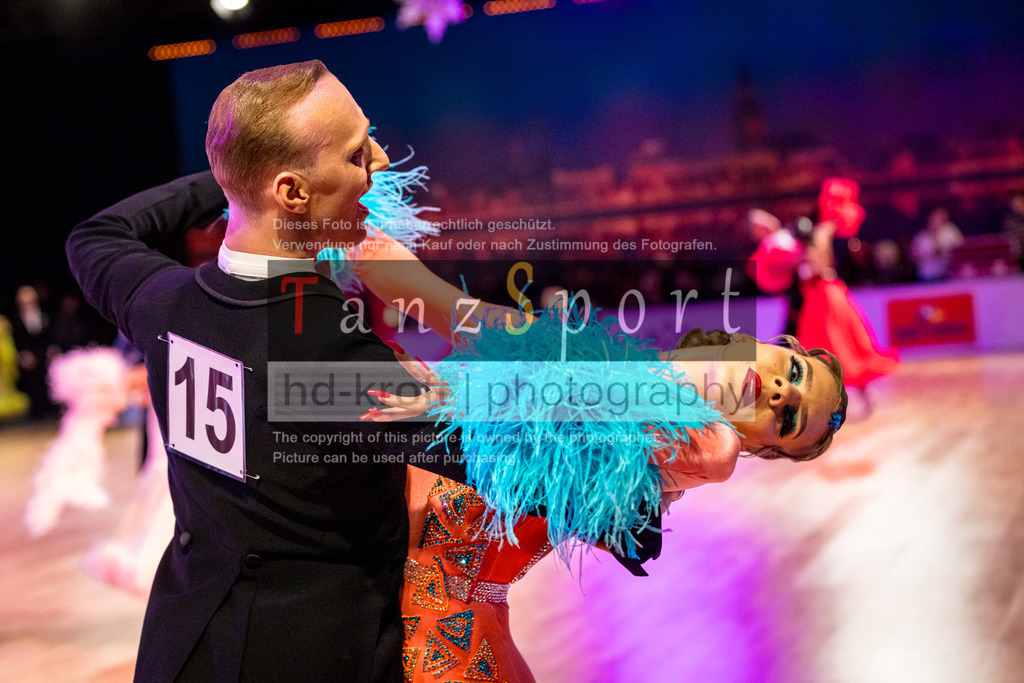20251212_WDSF_World_Ch_Cup_RS-Std_0750-2 | Tanzsportbilder, Standardtanz, Lateintanz, WDSF, DTV, LTVB, dancecomp, goc, hessen tanzt, blaues band der spree, walzer, tango, wiener walzer, slowfox, quickstepp, samba, rumba, cha-cha-cha, paso doble. jive, hd-kroft photography, turniertanzsport