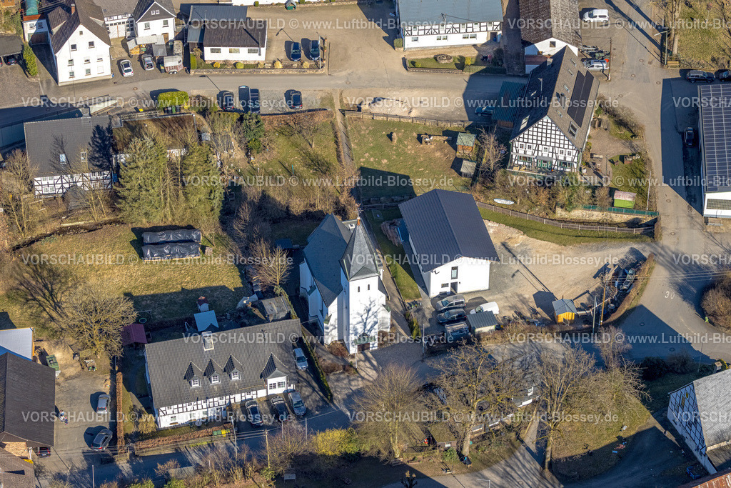 Kirchhundem250308670Marmecke | Luftbild, St. Antonius Pfarrkirche im Ortszentrum, Marmecke, Kirchhundem, Sauerland, Nordrhein-Westfalen, Deutschland