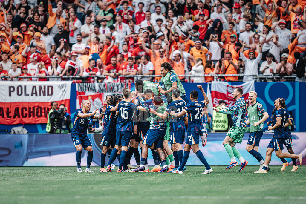 Fußball | Herren | UEFA-Fußball-Europameisterschaft 2024 | Gruppe D | Polen vs. Niederlande | 16.06.2024 | Team Niederlande jubelt nach dem 2:1 Treffer