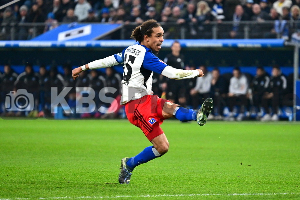 KBS Picture_HSV-Dortmund_039 | Poulsen Yussuf (HSV) ,Sportplatz :  Volksparkstadion, - Realisiert mit Pictrs.com