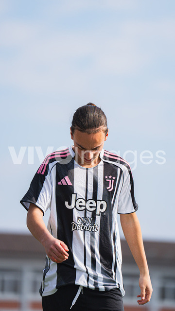 juv_lut_fmachado-0036 | Images from the Juniors B match between Juventus Academy and FC Lutry, played on 18 March 2026 in Lutry, Switzerland, featuring players, coaching staff and match action throughout the game.