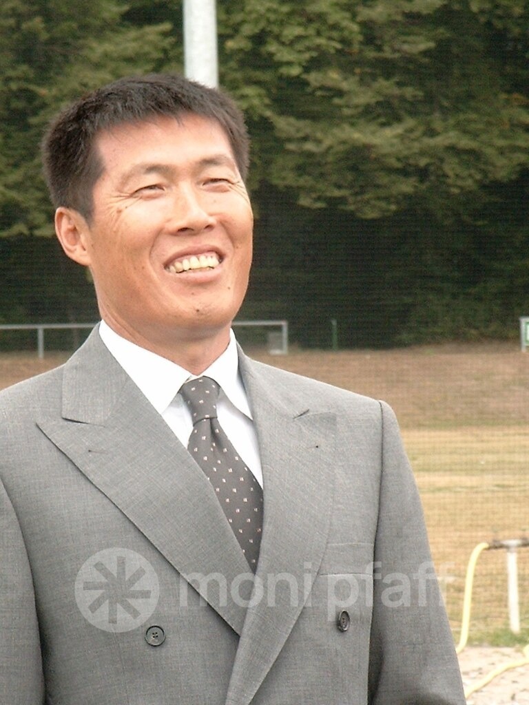 Bum-kun Cha | Online-Shop | monipfaff.de - Realisiert mit Pictrs.com