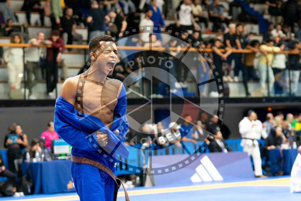 20240124PBB03170 | Fighters compete during the second day of the IBJJF European Championship in Paris, France, on January 24, 2024.