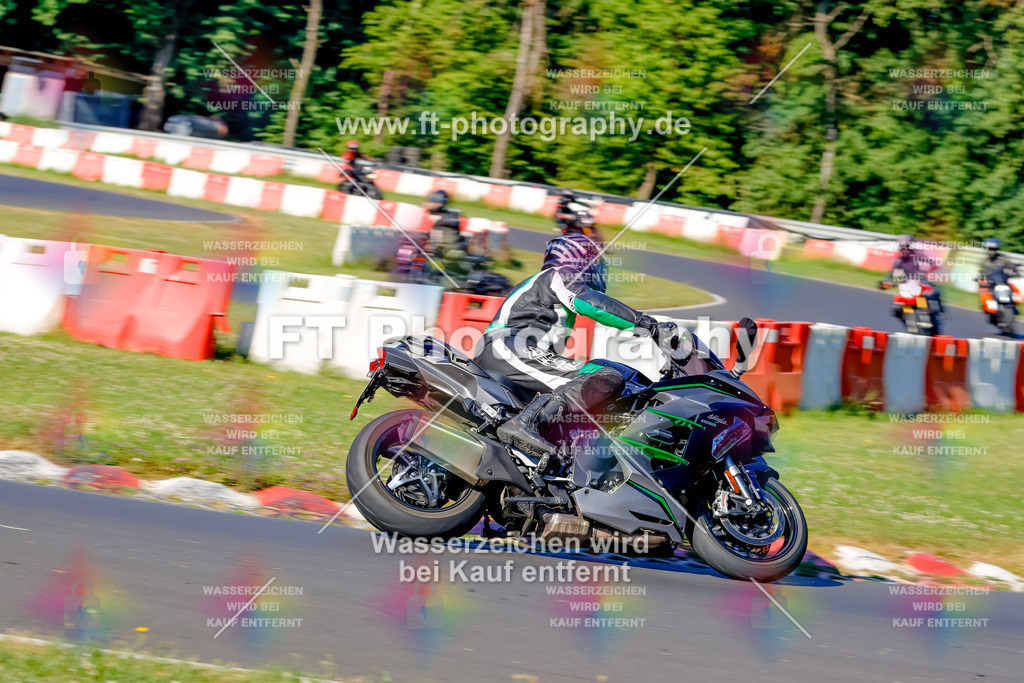 _MOT5278 | Hier findet Ihr Bilder von Touristenfahrten auf der Nürburgring Nordschleife oder von anderen Veranstaltungen die ich besucht habe. Viel Spass beim Durch Schauen 