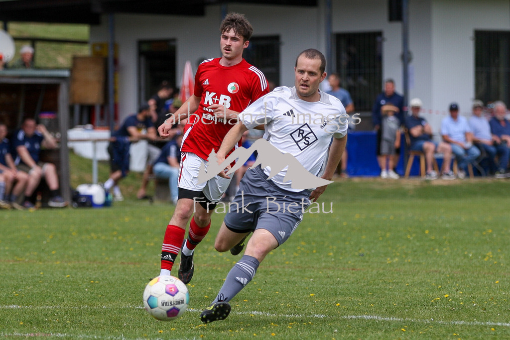 993T0027 | Medien- Sport- Entertainmentfotos