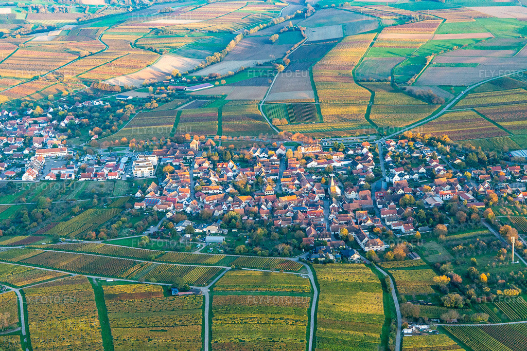 Vue aérienne: Vue de la ville à Wissembourg dans le département Bas Rhin, France. Photo: IMG_143730.jpg prise le 25/10/2024 par Werner Riehm/FLY-FOTO.eu – Résolution de l'original: 5472 x 3648 px