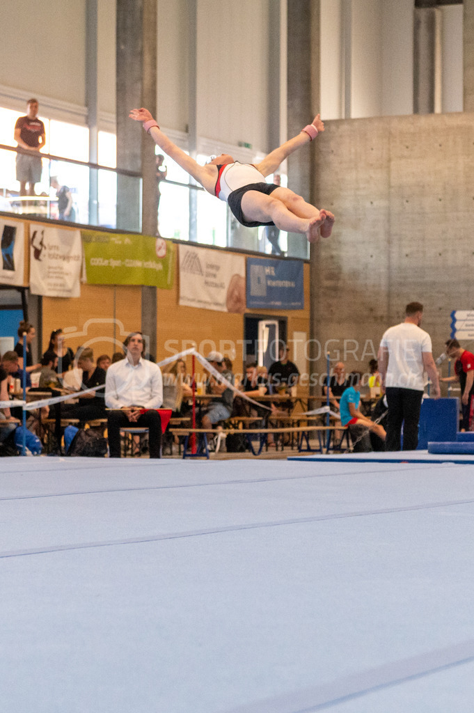 104. Zürcher Kunstturnertage Neftenbach - 14. May 2022 | 104. Zürcher Kunstturnertage Neftenbach
Turnhalle Ebni, Neftenbach
Programm 5 (P5)
Bild: Sportfotografie Markus Aeschimann | www.markus-aeschimann.ch - Realisiert mit Pictrs.com