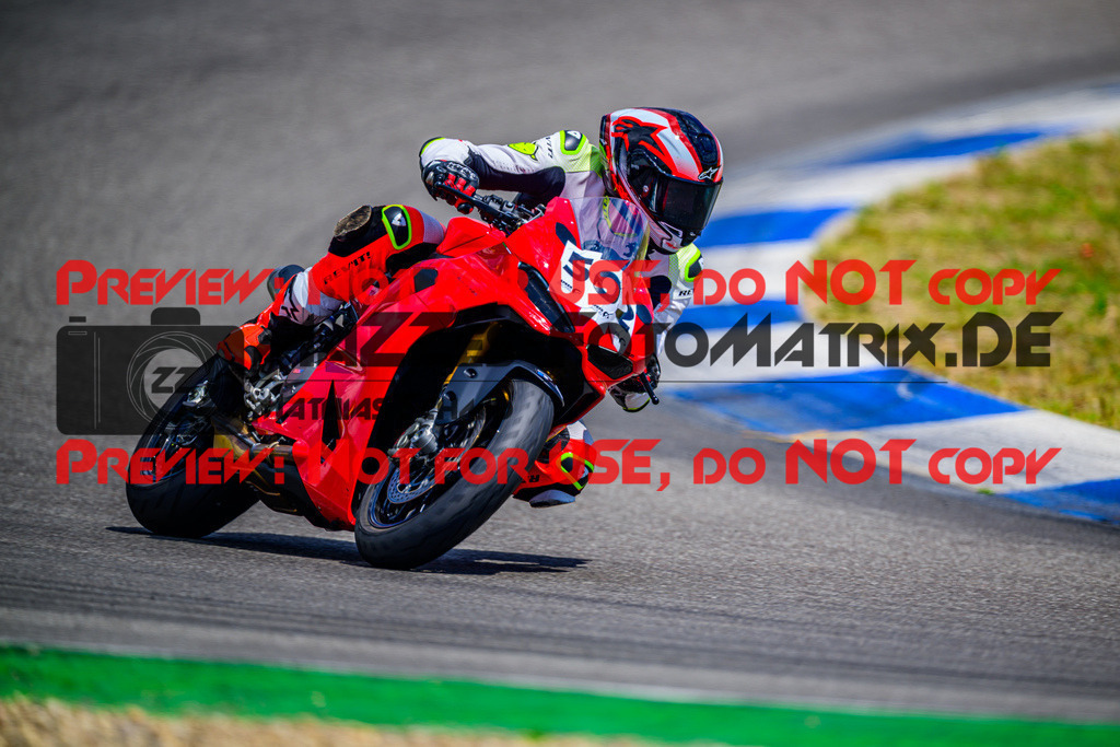 MaZZes_Fotomatrix_20250628_6007705_4434-2 | WEISS