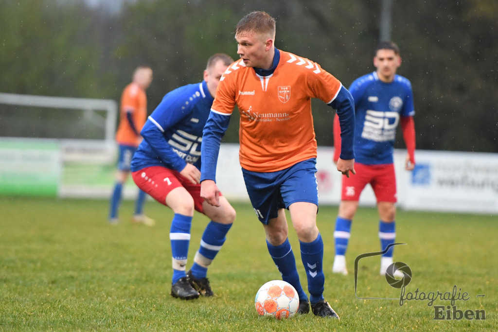 TuS Ofen-1.FC Nordenham | Herren Kreispokal; TuS Ofen (orange)-1.FC Nordenham (blau) am 12.04.2023; in Ofen (), Photo: Philip Eiben 2023 - Realisiert mit Pictrs.com