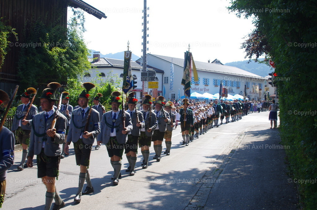 IMGP4008 | fotografiert von Axel PollmannLeonhardi Wallfahrt Benediktbeuern und Murnau, Fronleichnam, Fasching, Landschaft im Loisachtal und Benediktbeuern  - Realisiert mit Pictrs.com