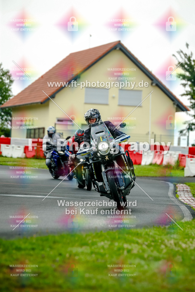 VBK-3896 | Hier findet Ihr Bilder von Touristenfahrten auf der Nürburgring Nordschleife oder von anderen Veranstaltungen die ich besucht habe. Viel Spass beim Durch Schauen 
