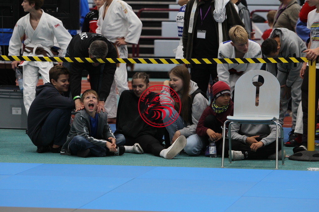 JT6F9353 | Fotos vom Adler Cup - Pictures from Adler Cup

Hier findet Ihr alle Eindrücke und großen Momente der Adler Cup Wochenenden. Here you will find all impressions and great moments of the Adler Cup weekends. - Realisiert mit Pictrs.com