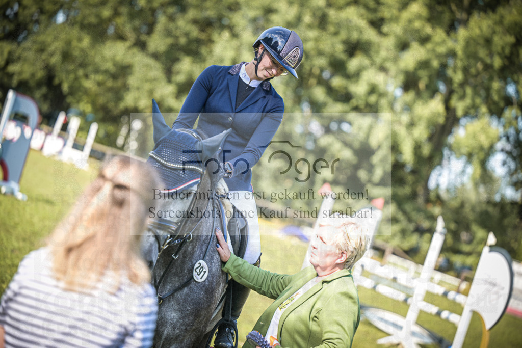 DOS_0003 | Entdecke hochwertige Reitturnierfotos von Foto Oger. Professionell, emotional und authentisch – jetzt Lieblingsmomente im Shop bestellen.Deutschlandweite Turnierfotografie. - Realisiert mit Pictrs.com