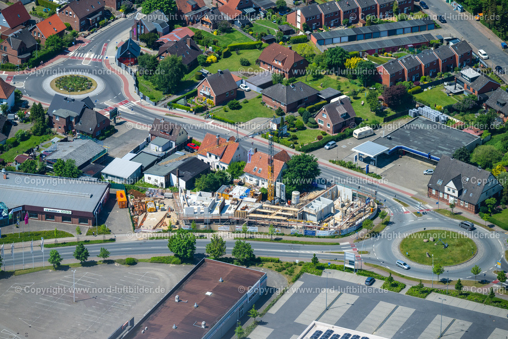 Stade_Kreisel_Freiburgerstrasse_ELS_7519280523 | STADE 28.05.2023 Neubau Kreisverkehr - Straßenverlauf " Glückstätterstraße Freibunger Straße " in Stade im Bundesland Niedersachsen, Deutschland. // New roundabout construction - street course "Glueckstaetterstrasse Freibunger Strasse" in Stade in the state Lower Saxony, Germany. Foto: Martin Elsen