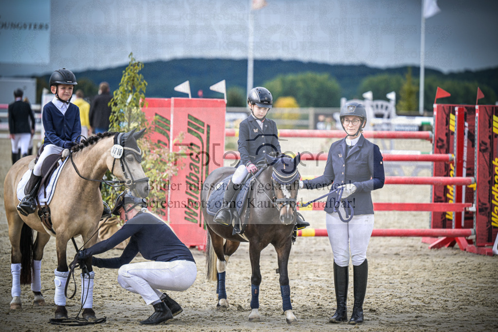 DOS_0333 | Entdecke hochwertige Reitturnierfotos von Foto Oger. Professionell, emotional und authentisch – jetzt Lieblingsmomente im Shop bestellen.Deutschlandweite Turnierfotografie. - Realisiert mit Pictrs.com