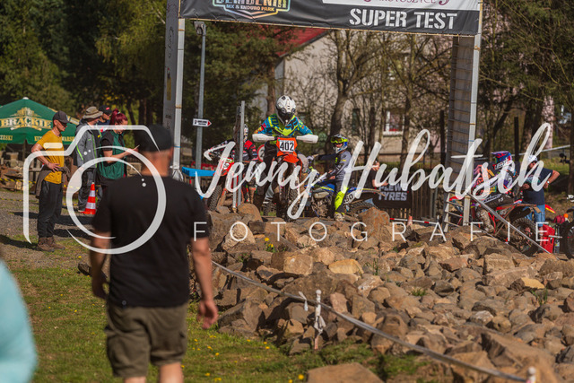 JHF.ECHT.4h.Samstag300 | jennyhubatsch-endurofotografie