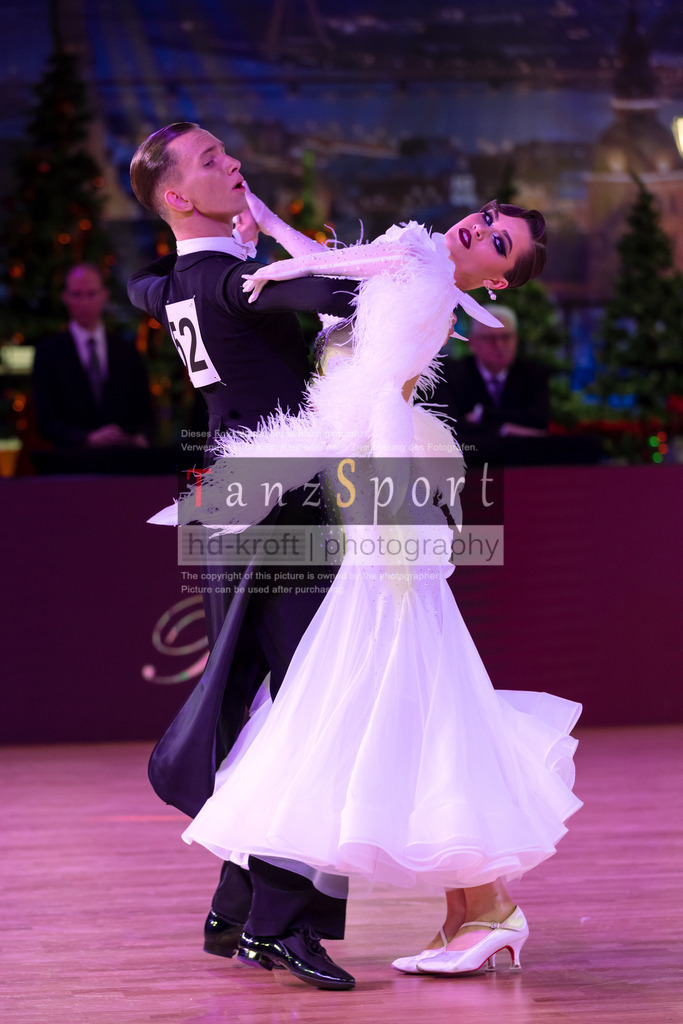 20241215_WDSF_Open_Youth_Std-Riga-9700 | Tanzsportbilder, Standardtanz, Lateintanz, WDSF, DTV, LTVB, dancecomp, goc, hessen tanzt, blaues band der spree, walzer, tango, wiener walzer, slowfox, quickstepp, samba, rumba, cha-cha-cha, paso doble. jive, hd-kroft photography, turniertanzsport