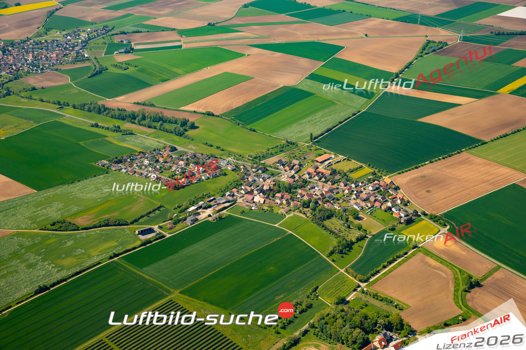 Das Luftbild zeigt : Püssensheim Prosselsheim - Die Luftaufnahme wurde 2024 vom UL-Flugzeug aus erstellt ( keine Drohne ) - Hochauflösende Luftaufnahme - Für grossformatige Ausdrucke geeignet. Die Geschenkidee !Mit Lizenz und Bildrechte bestellbar