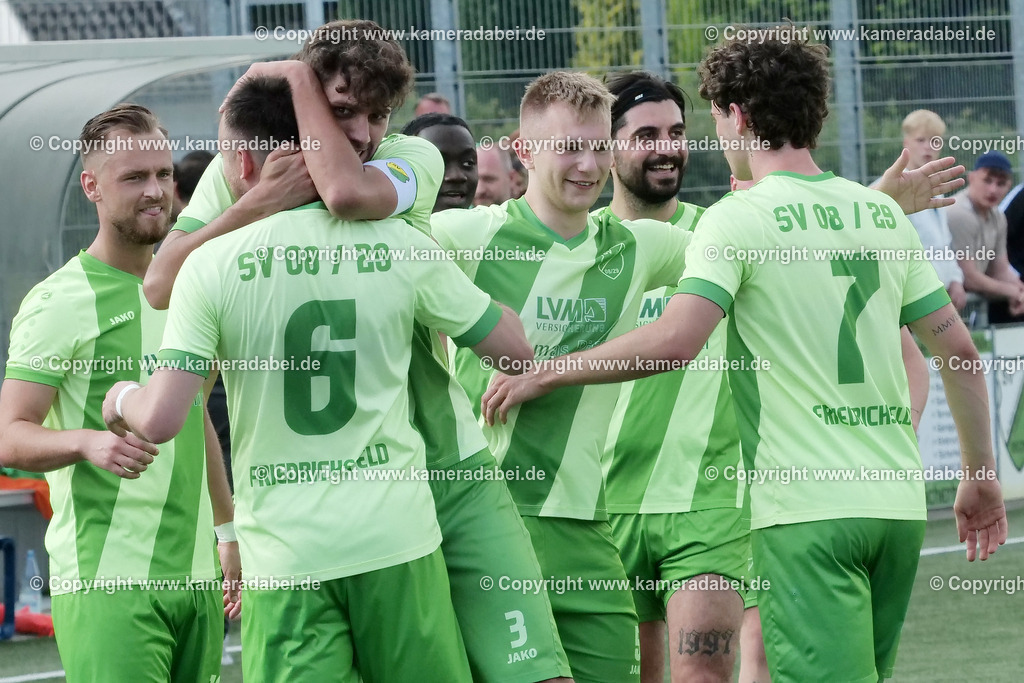 Fußball : Bezirksliga : SV 08/29 Friedrichsfeld - Borusia Veen am 10.05.2026 in Voerde Friedrichsfeld | Fußball : Bezirksliga : SV 08/29 Friedrichsfeld - Borusia Veen am 10.05.2026 in Voerde Friedrichsfeld - Realisiert mit Pictrs.com